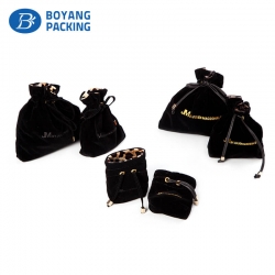 Black velvet packaging pouch, packaging pouches manufacturers