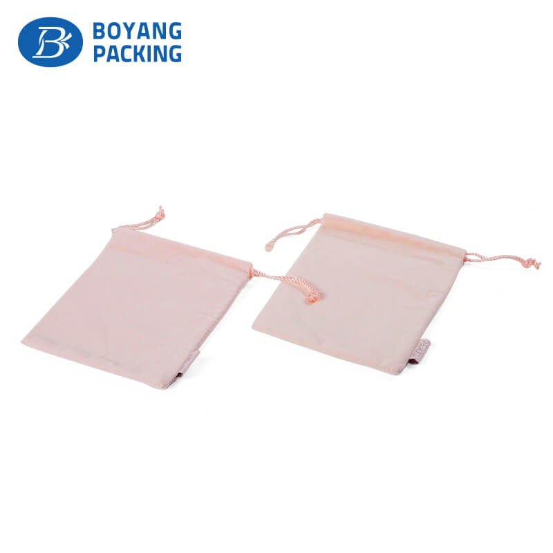 Custom beautiful and lovely pink velvet pouch suppliers