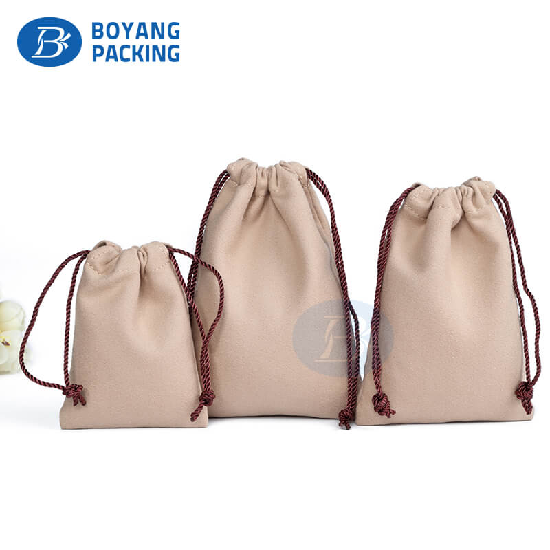 Custom jewelry pouches, velvet drawstring bags wholesale.