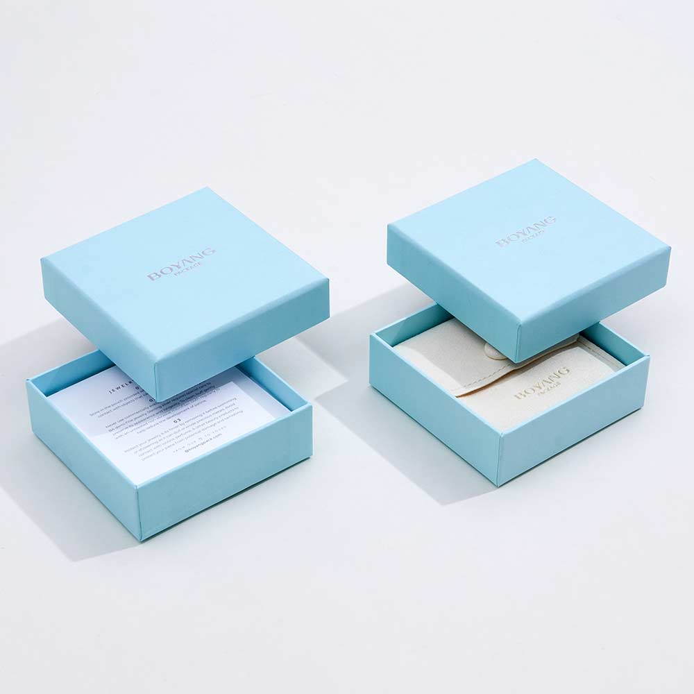 Custom paper jewelry boxes