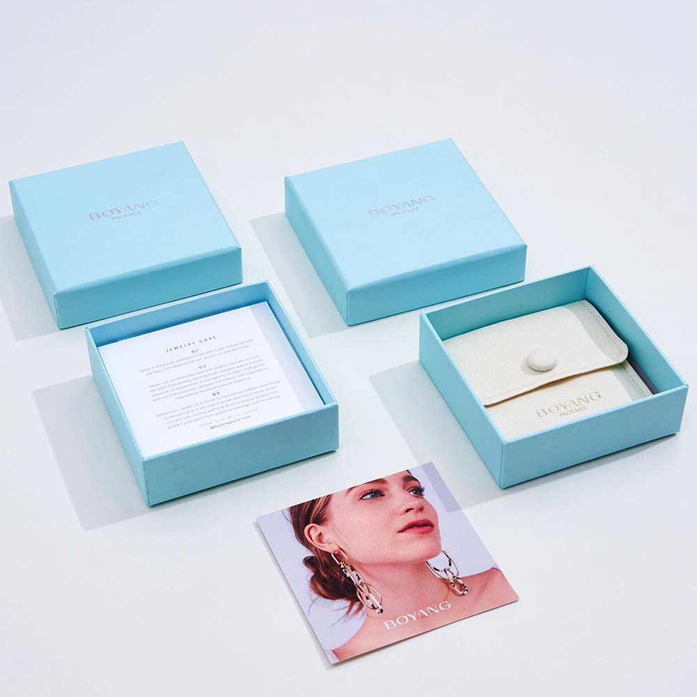 Custom paper jewelry boxes