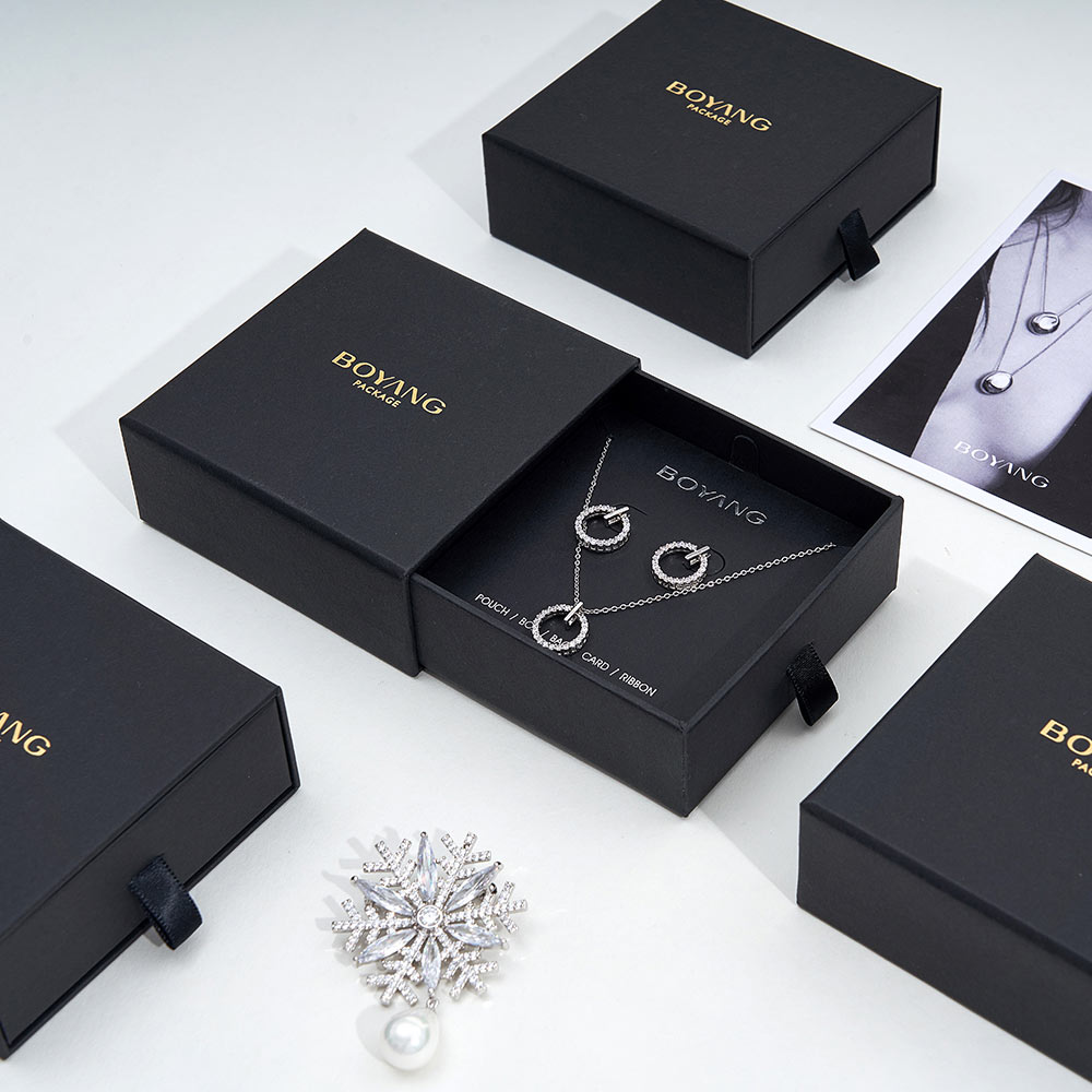 custom black paper jewelry packaging box